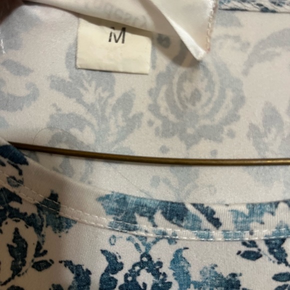 Blue Floral Women's 3/4 Sleeve Top - Picture 5 of 5